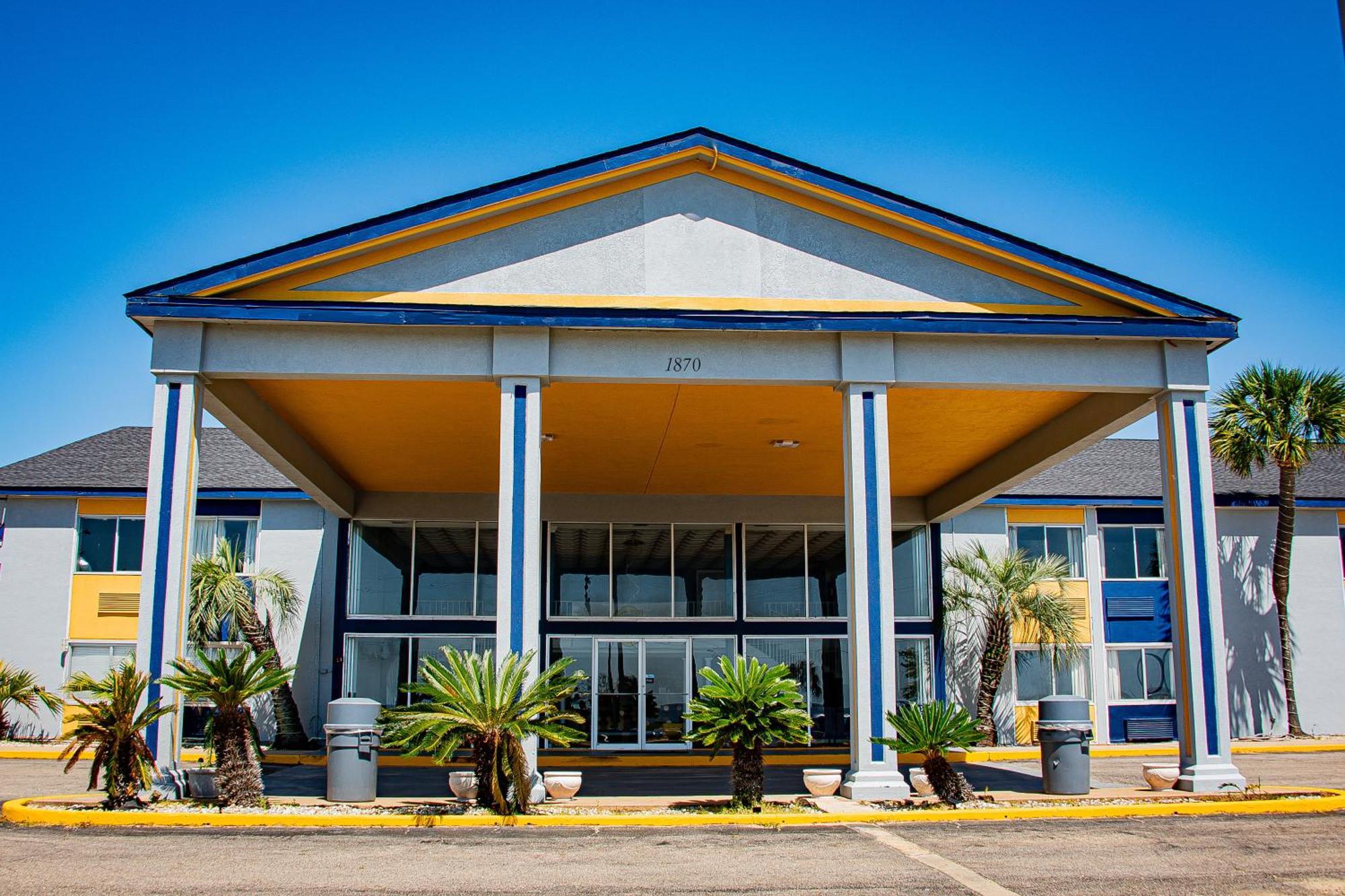 Super 8 By Wyndham Biloxiモーテル エクステリア 写真